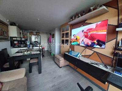 Apartamento de 3 alcobas en venta en La Felicidad, Bogotá, 52 m² · foto 2 de 19