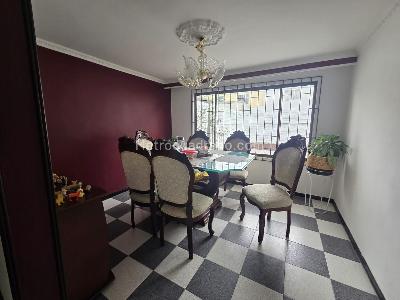 Casa en venta en Villa Luz, Bogotá · foto 3 de 17