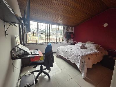 Casa en venta en Villa Luz, Bogotá · foto 13 de 17