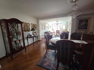Apartamento de 3 alcobas en venta en Chico Santa Barbara, Bogotá, 141 m² · foto 4 de 19