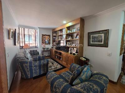 Apartamento de 3 alcobas en venta en Chico Santa Barbara, Bogotá, 141 m² · foto 9 de 19