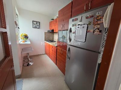 Apartamento de 3 alcobas en venta en Cantabria Colina, Bogotá, 62 m² · foto 4 de 17