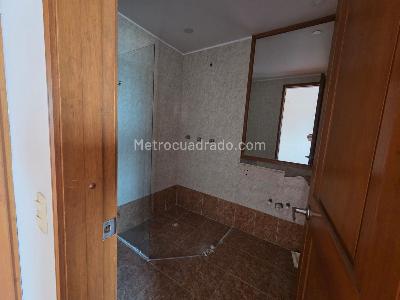 Apartamento de 5 alcobas en venta en Pinar De La Colina, Bogotá, 300 m² · foto 8 de 20