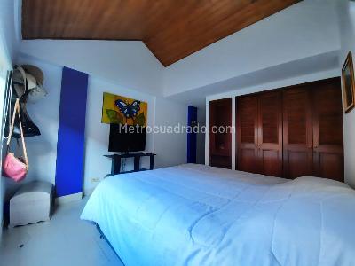 Casa de 3 alcobas en venta en Plazuela Iberia, Bogotá, 194 m² · foto 11 de 18