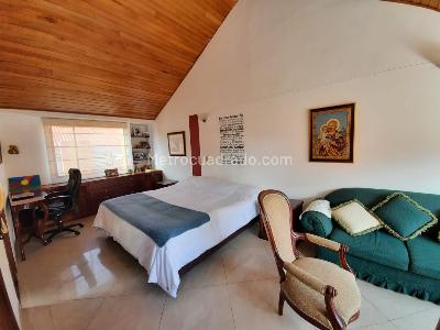 Casa de 3 alcobas en venta en Plazuela Iberia, Bogotá, 194 m² · foto 15 de 18