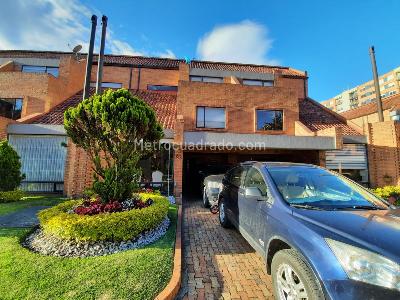 Casa de 3 alcobas en venta en Plazuela Iberia, Bogotá, 194 m² · foto 18 de 18