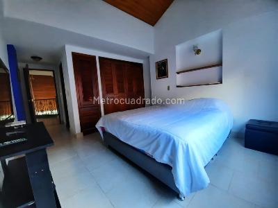 Casa de 3 alcobas en venta en Plazuela Iberia, Bogotá, 194 m² · foto 13 de 18