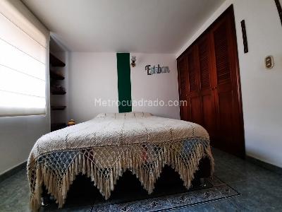 Casa de 3 alcobas en venta en Plazuela Iberia, Bogotá, 194 m² · foto 12 de 18
