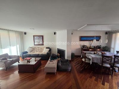 Casa de 3 alcobas en venta en Aticos Del Norte Colina Campestre, Bogotá, 172 m² · foto 2 de 20