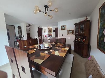 Casa de 3 alcobas en venta en Plazuela De Iberia Ii, Bogotá, 198 m² · foto 4 de 20