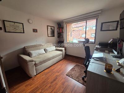Casa de 3 alcobas en venta en Plazuela De Iberia Ii, Bogotá, 198 m² · foto 12 de 20