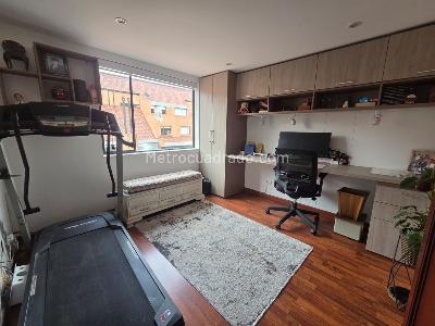 Casa de 3 alcobas en venta en Plazuela De Iberia Ii, Bogotá, 198 m² · foto 11 de 20