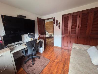 Casa de 3 alcobas en venta en Plazuela De Iberia Ii, Bogotá, 198 m² · foto 13 de 20
