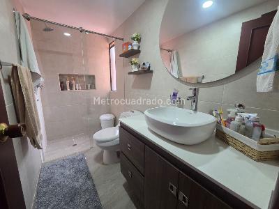 Casa de 3 alcobas en venta en Plazuela De Iberia Ii, Bogotá, 198 m² · foto 16 de 20