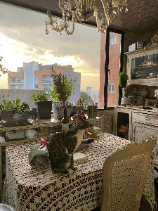 Apartamento de 4 alcobas en venta en Chapinero Alto Emaus, Bogotá, 136 m² · foto 6 de 17