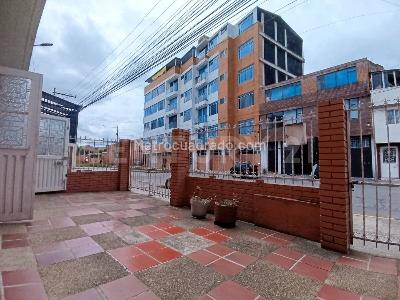 Casa en venta en Las Delicias, Bogotá · foto 10 de 20