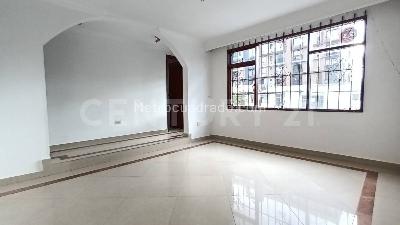 Casa de 5 alcobas en venta en Santa Barbara Oriental, Bogotá, 369 m² · foto 7 de 20