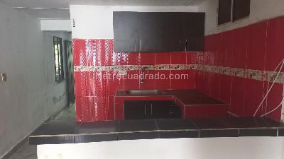 Casa de 5 alcobas en venta en La Esperanza, Ibagué, 243 m² · foto 3 de 9