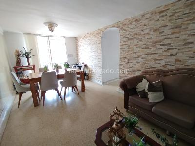 Apartamento de 4 alcobas en venta en Multifamiliares Torremolinos, Ibagué, 83 m² · foto 2 de 19