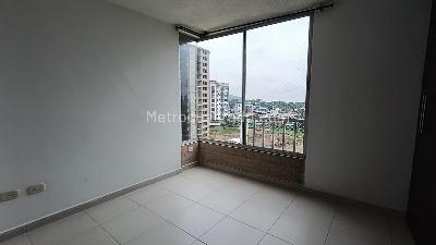 Apartamento de 3 alcobas en venta en Edificio Altos De Los Rosales, Ibagué, 54 m² · foto 3 de 10