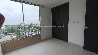 Apartamento de 3 alcobas en venta en Edificio Altos De Los Rosales, Ibagué, 54 m² · foto 4 de 10
