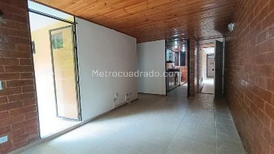 Apartamento de 3 alcobas en venta en Conjunto Balcones Del Bosque, Ibagué, 57 m² · foto 2 de 18