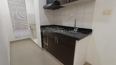 Apartamento de 3 alcobas en venta en Conjunto Parque Central, Ibagué, 52 m² · foto 4 de 15