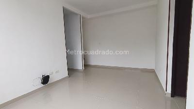 Apartamento de 3 alcobas en venta en Conjunto Parque Central, Ibagué, 52 m² · foto 3 de 15