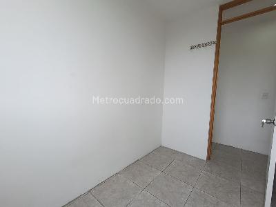 Apartamento de 3 alcobas en venta en Altos De Villacafe, Ibagué, 56 m² · foto 5 de 19