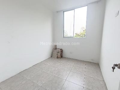 Apartamento de 3 alcobas en venta en Altos De Villacafe, Ibagué, 56 m² · foto 6 de 19