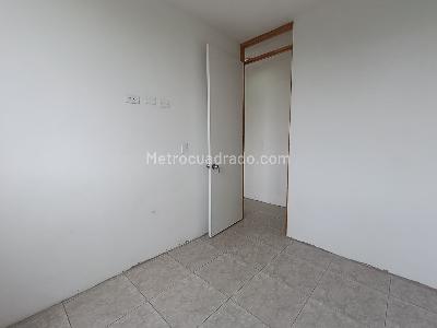 Apartamento de 3 alcobas en venta en Altos De Villacafe, Ibagué, 56 m² · foto 7 de 19