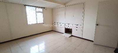 Casa de 5 alcobas en venta en Carmenza Rocha, Ibagué, 179 m² · foto 13 de 19