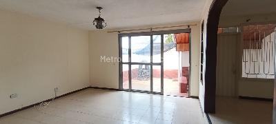 Casa de 5 alcobas en venta en Carmenza Rocha, Ibagué, 179 m² · foto 2 de 19
