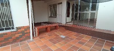 Casa de 5 alcobas en venta en Carmenza Rocha, Ibagué, 179 m² · foto 8 de 19