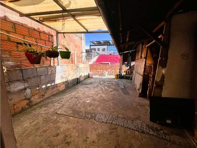 Casa de 5 alcobas en venta en La Favorita, Bogotá, 257 m² · foto 9 de 15