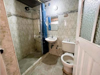 Casa de 5 alcobas en venta en La Favorita, Bogotá, 257 m² · foto 10 de 15