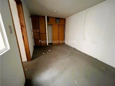 Casa de 5 alcobas en venta en La Favorita, Bogotá, 257 m² · foto 14 de 15