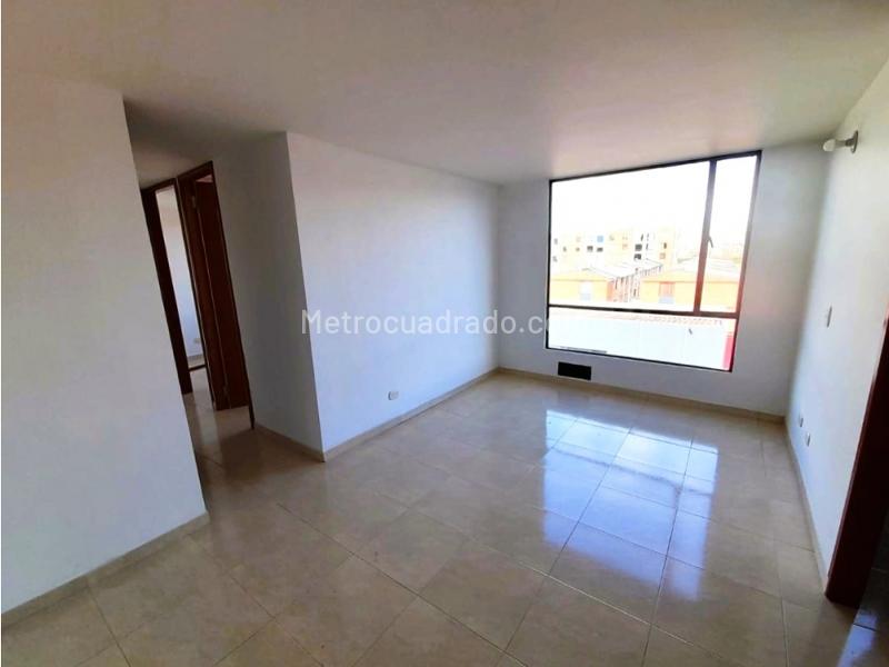 Piso – Soacha, Parque Campestre, Comuna Compartir - Vista 3