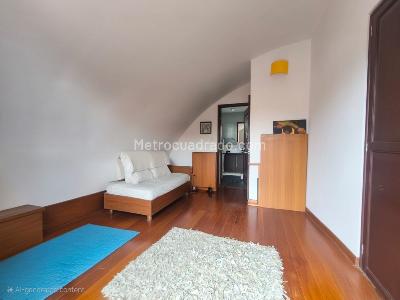 Apartamento de 5 alcobas en venta en Santa Paula, Bogotá, 230 m² · foto 13 de 20