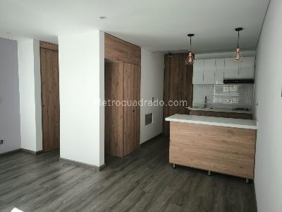 Apartaestudio en arriendo en La Candelaria Ii, Bogotá, 26 m² · foto 9 de 18