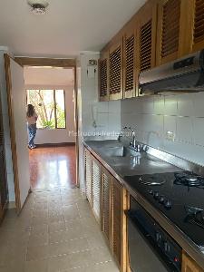 Apartamento de 3 alcobas en venta en Santa Barbara Usaquen, Bogotá, 127 m² · foto 3 de 11