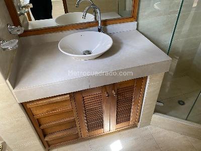 Apartamento de 3 alcobas en venta en Santa Barbara Usaquen, Bogotá, 127 m² · foto 7 de 11