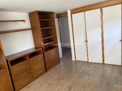 Apartamento de 3 alcobas en venta en Santa Barbara Usaquen, Bogotá, 127 m² · foto 9 de 11