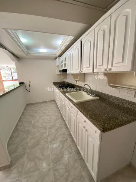 Piso – Medellín, Laureles, Laureles-Estadio - Más