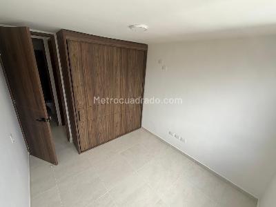 Apartamento de 2 alcobas en venta en Country Park, Floridablanca, 106 m² · foto 7 de 14