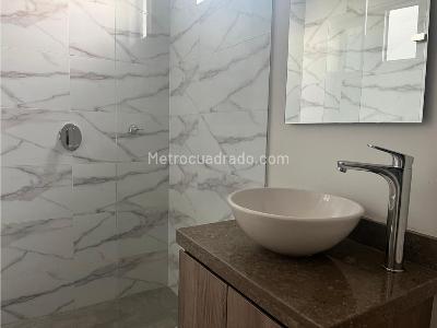 Apartamento de 3 alcobas en arriendo en La Esmeralda, Bogotá, 163 m² · foto 14 de 14