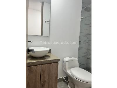 Apartamento de 3 alcobas en arriendo en La Esmeralda, Bogotá, 94 m² · foto 3 de 13