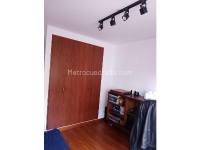 Apartamento de 3 alcobas en venta en Ciudad Salitre Occidente, Bogotá, 60 m² · foto 2 de 12
