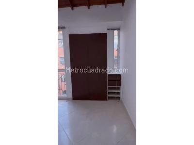 Apartamento en venta en Quinta Paredes, Bogotá · foto 8 de 17