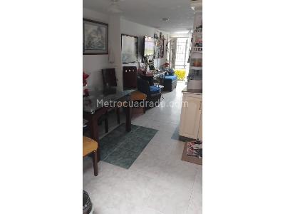 Casa de 4 alcobas en venta en Bavaria, Bogotá, 72 m² · foto 3 de 14